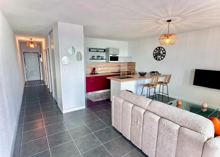 Face A La 르발카레스